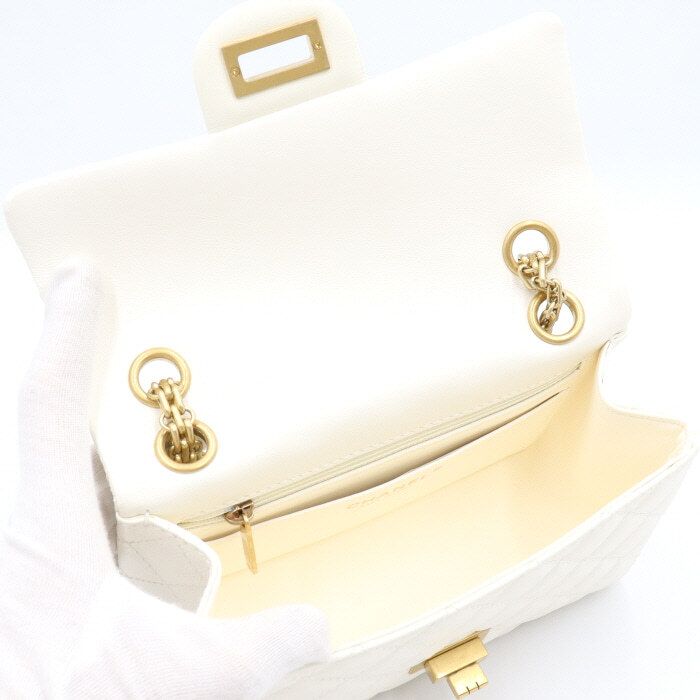 Chanel Shoulder Bag – Calfskin Leather – White – Gold Hardware