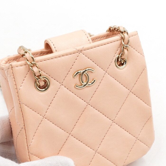Chanel Shoulder Bag – Lambskin Leather – Pink – Champagne Gold Hardware
