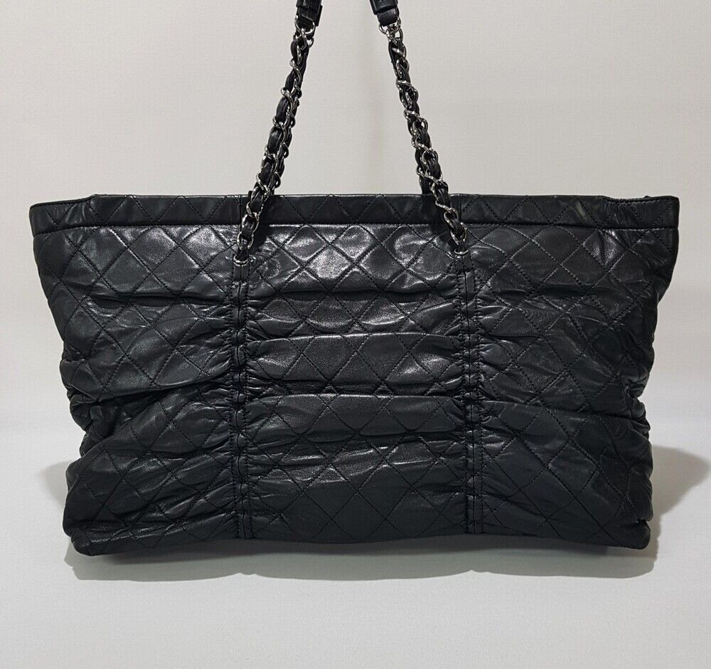 Chanel Shoulder Bag – Lambskin Leather – Grey Hardware