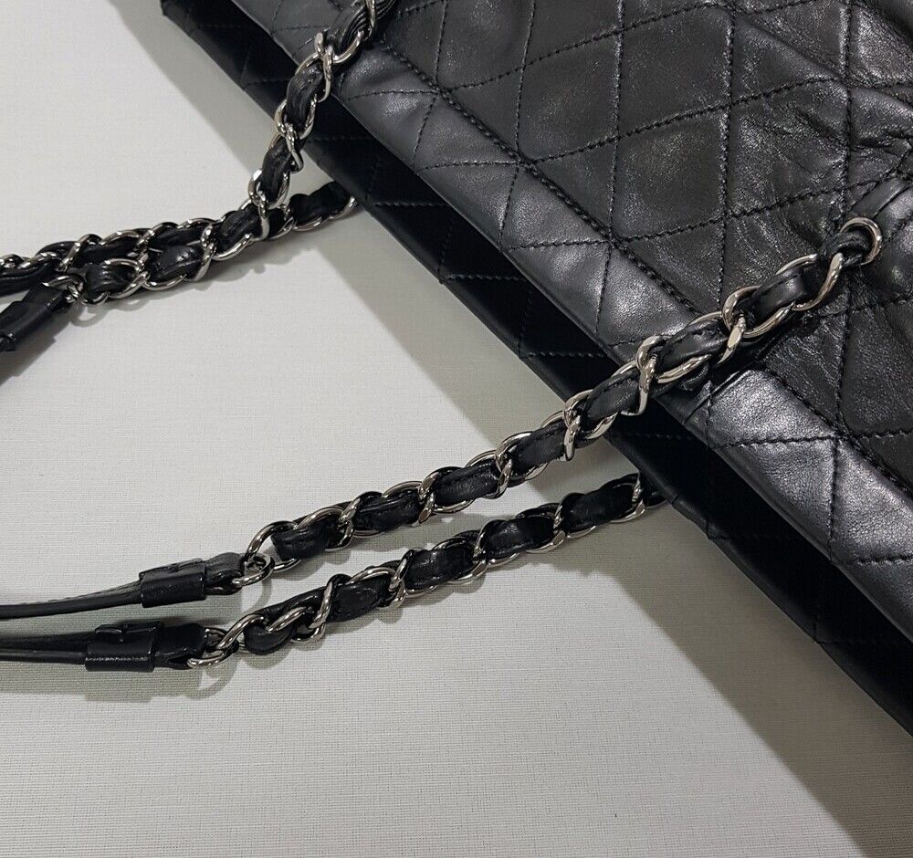 Chanel Shoulder Bag – Lambskin Leather – Grey Hardware