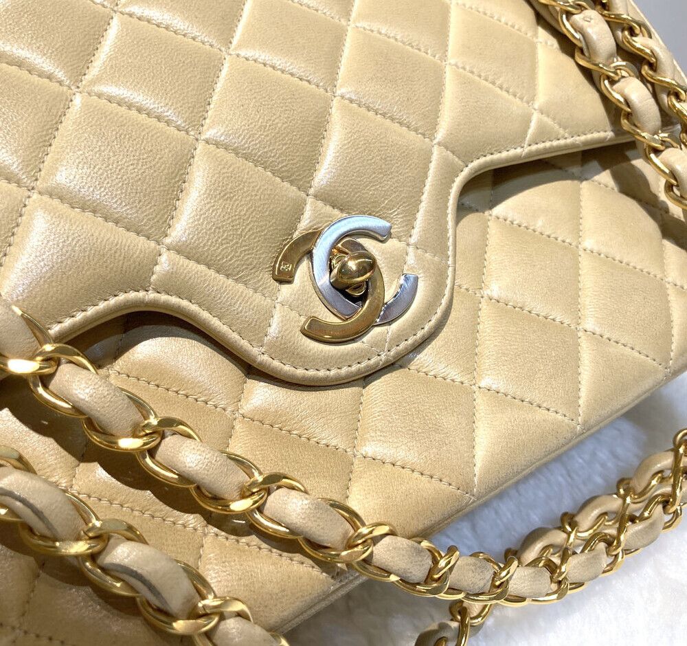 Chanel Classic Flap – Lambskin Leather – Beige