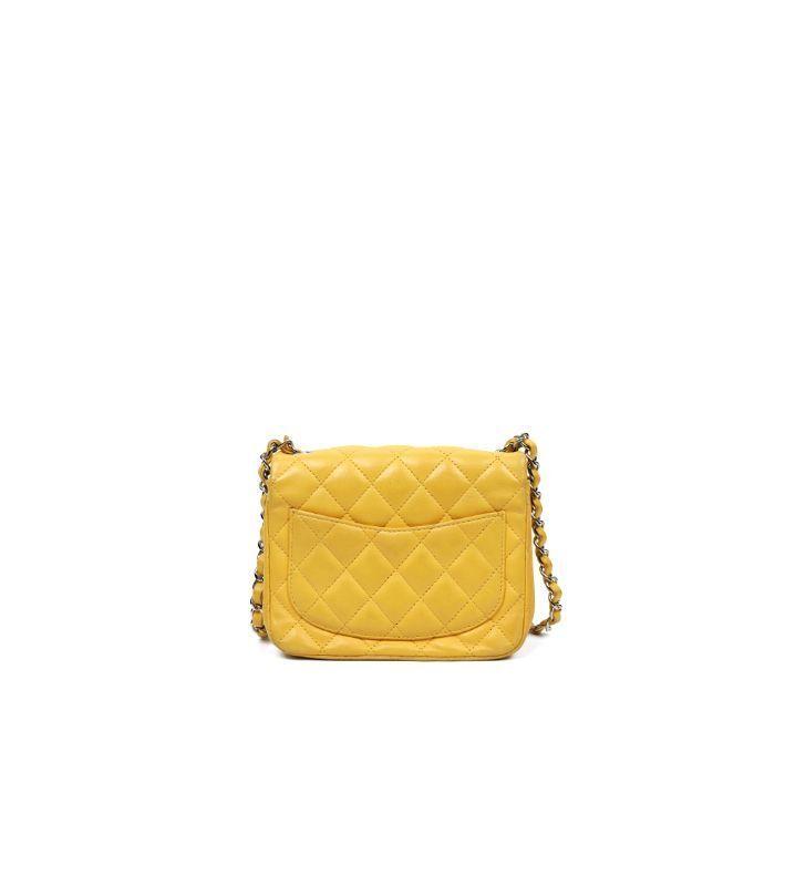 Chanel Shoulder Bag – Lambskin Leather – Yellow – Gold Hardware