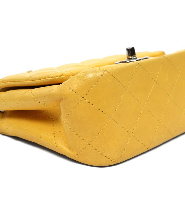 Chanel Shoulder Bag – Lambskin Leather – Yellow – Gold Hardware
