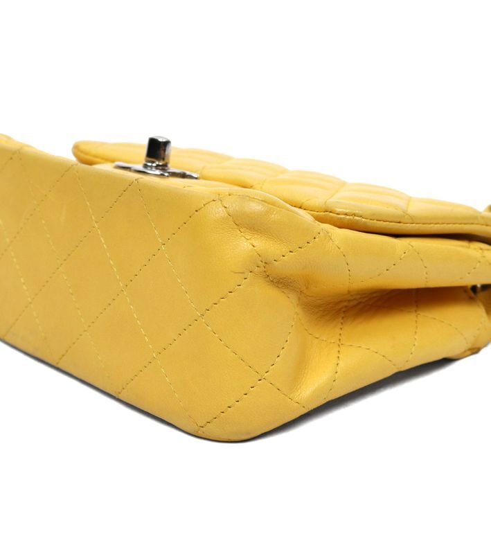 Chanel Shoulder Bag – Lambskin Leather – Yellow – Gold Hardware