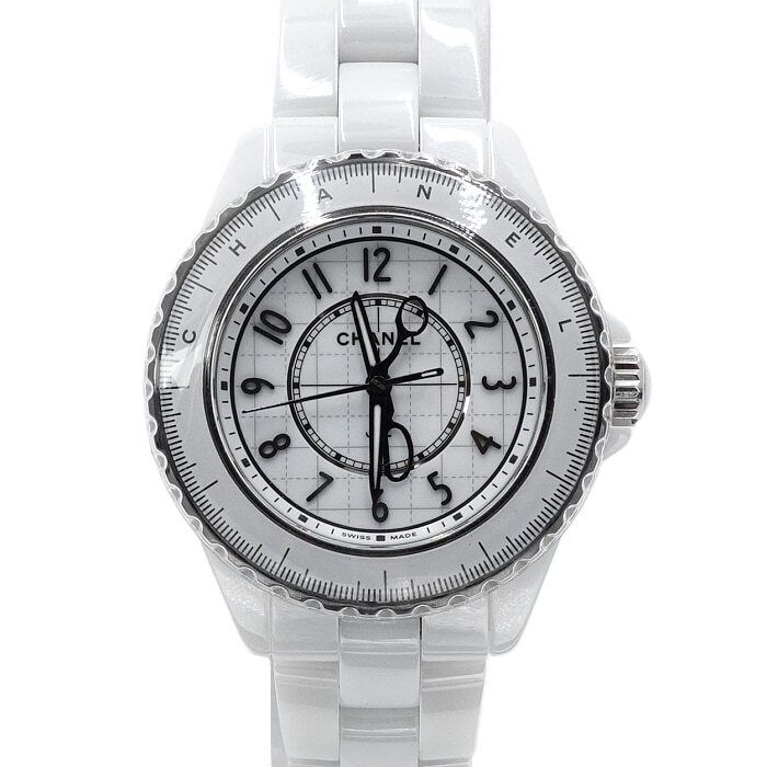 Chanel J12 – White