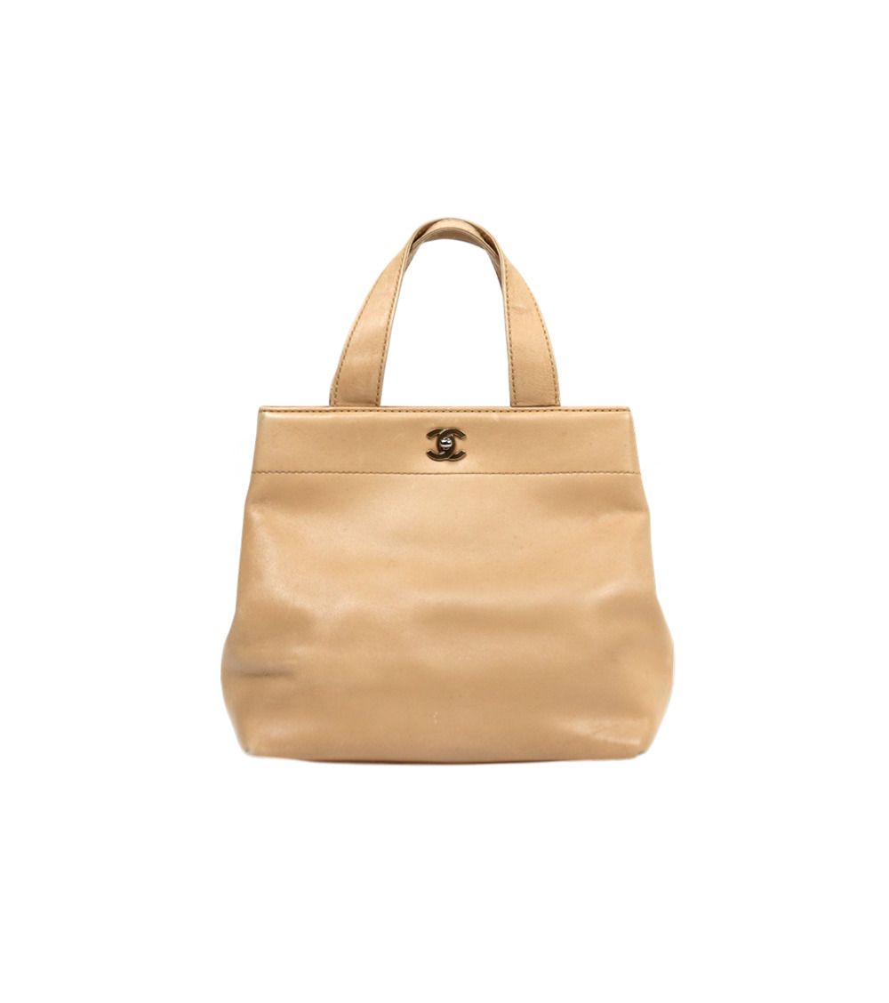 Chanel Shoulder Bag – Calfskin Leather – Beige – Gold Hardware