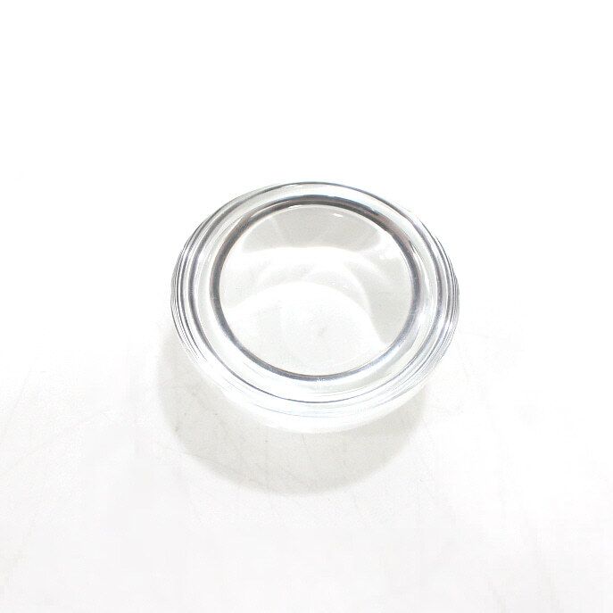 Magnifier with CC Logo