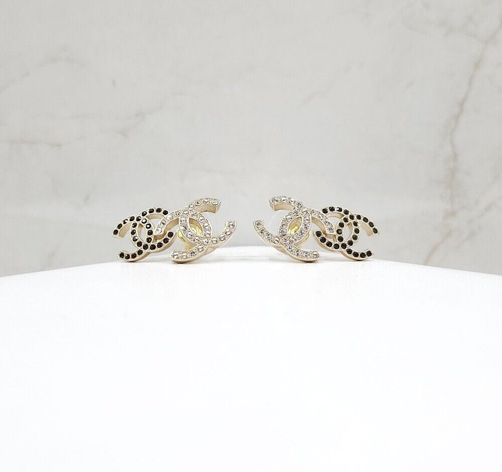 Double CC Logo Crystal Earring AB9260